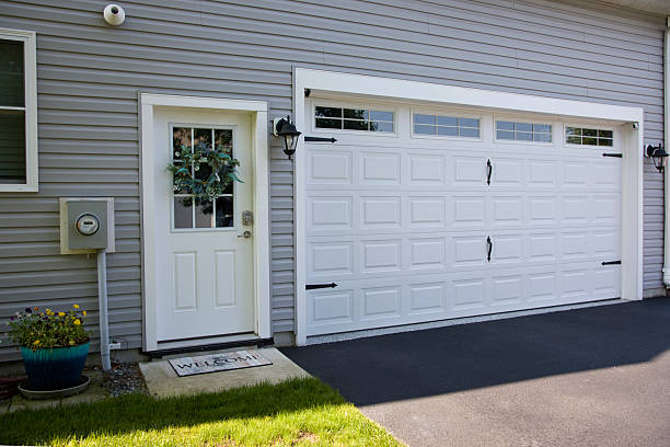 24/7 Emergency Garage Door Panel Replacement experts in Titusville, PA